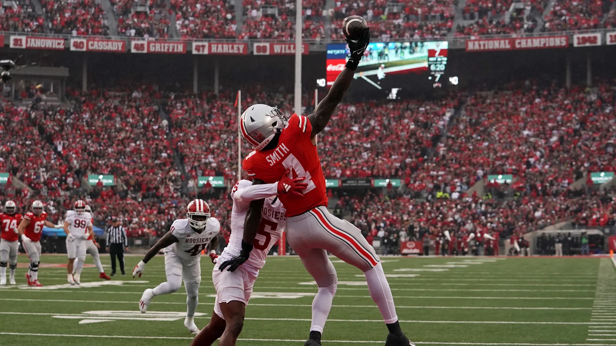 Jeremiah Smith making a catch at Ohio State